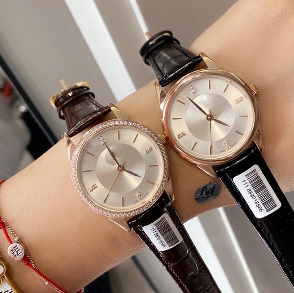 wristwatches quartz movement watch classic women's original box, Slivery;brown
wristwatches quartz movement watch classic women's original box, Slivery;brown