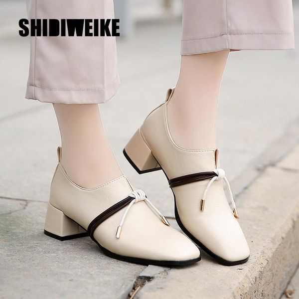 dress shoes 2021 women leather high heel pumps for spring autumn office lady med heels r131, Black
dress shoes 2021 women leather high heel pumps for spring autumn office lady med heels r131, Black