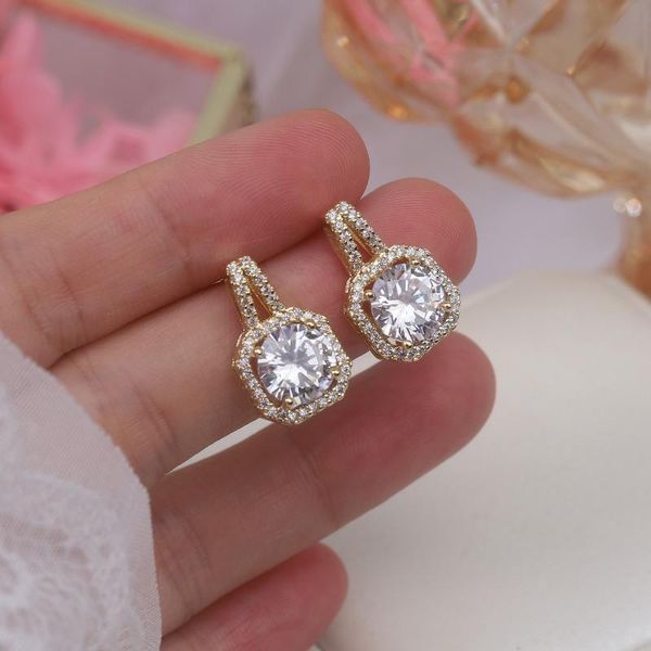 stud korean fashion jewelry, exquisite copper inlaid zircon temperament square earrings, elegant women's wedding daily earrings, Golden;silver
stud korean fashion jewelry, exquisite copper inlaid zircon temperament square earrings, elegant women's wedding daily earrings, Golden;silver