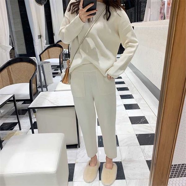 women sweater two piece knitted pant sets slim tracksuit spring autumn fashion sweatshirts sporting suit female 211103, White
women sweater two piece knitted pant sets slim tracksuit spring autumn fashion sweatshirts sporting suit female 211103, White