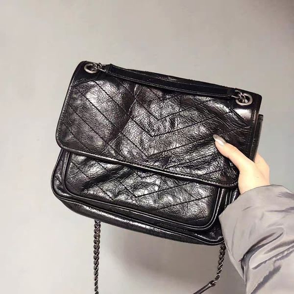 leather vagrant women s bag fashion chain large capacity soft leather zipper one shoulder slanting 2021 new postman luxury designer
leather vagrant women s bag fashion chain large capacity soft leather zipper one shoulder slanting 2021 new postman luxury designer