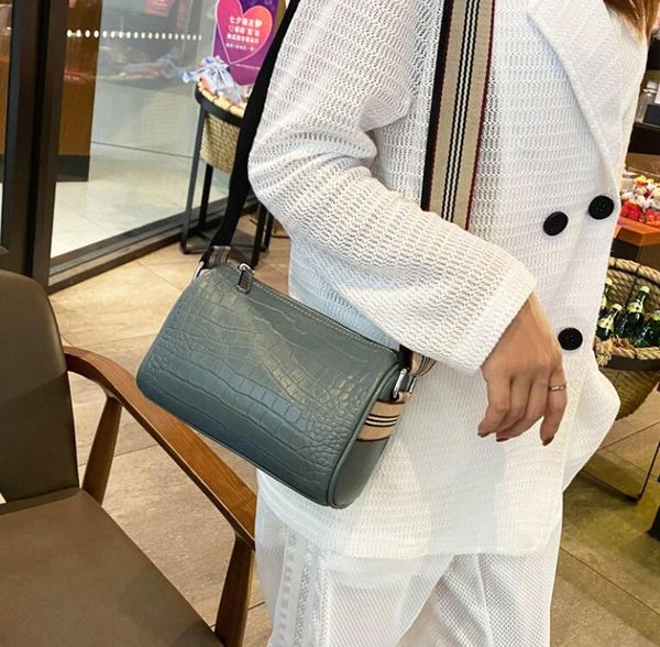 hbp fashion customized leather women bag shoulder purse lady clutch girls wholesale discount woman designer
hbp fashion customized leather women bag shoulder purse lady clutch girls wholesale discount woman designer