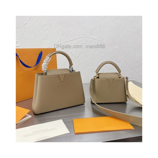 star style handbag lady tote bag women hand bags litchee pattern genuine leather shoulder famous crossbody bag detchable strap two size
star style handbag lady tote bag women hand bags litchee pattern genuine leather shoulder famous crossbody bag detchable strap two size