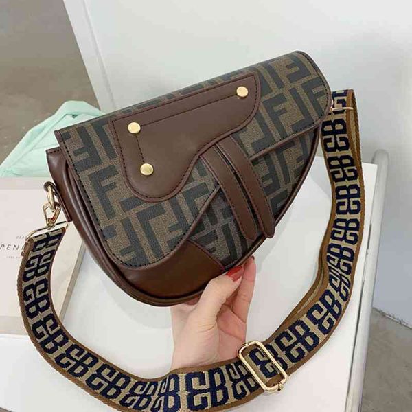 factory store 65% off clearance sale handbags bag women saddle women's printed single shoulder ins trend old flower, Black;red
factory store 65% off clearance sale handbags bag women saddle women's printed single shoulder ins trend old flower, Black;red