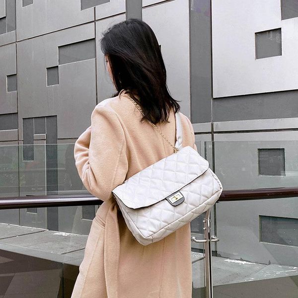 fashionable shoulder bag oxford leather ladies 2021 chain female handbag rhombus large capacity square bags
fashionable shoulder bag oxford leather ladies 2021 chain female handbag rhombus large capacity square bags