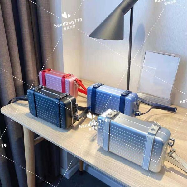 designer luxury bag clutch bags light aluminum magnesium alloy body letter embossed strap with solid color stripe pattern wraps aroun
designer luxury bag clutch bags light aluminum magnesium alloy body letter embossed strap with solid color stripe pattern wraps aroun