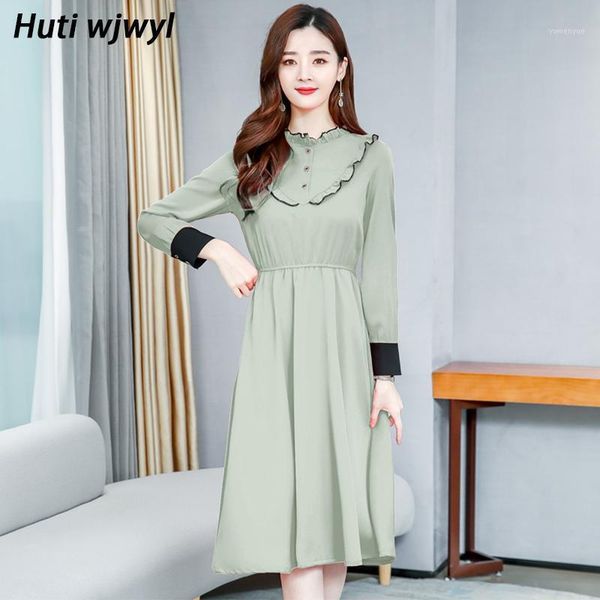 casual dresses autumn winter vintage solid shirt midi dress plus size office long sleeve red 2021 elegant women party bodycon vestidos, Black;gray
casual dresses autumn winter vintage solid shirt midi dress plus size office long sleeve red 2021 elegant women party bodycon vestidos, Black;gray