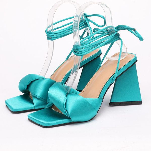 dress shoes women's thick heel sandals with solid square head western fashion outdoor elegant style women, Black
dress shoes women's thick heel sandals with solid square head western fashion outdoor elegant style women, Black