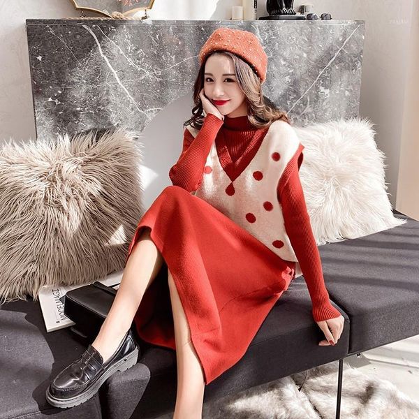 women's sweaters two-piece red sweater skirt female long thick autumn and winter over the knee knitted dress suit is very loose, White;black
women's sweaters two-piece red sweater skirt female long thick autumn and winter over the knee knitted dress suit is very loose, White;black