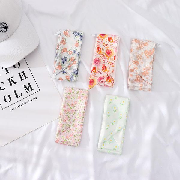scarves 2021 summer small fresh silk scarf lovely flower thin narrow strip bag decorative breathable ribbon for women, Blue;gray
scarves 2021 summer small fresh silk scarf lovely flower thin narrow strip bag decorative breathable ribbon for women, Blue;gray