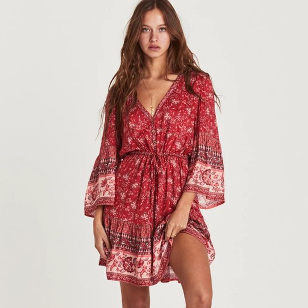 paris girl summer vintage bohemian red floral print dress women flare sleeve v-neck mini dresses ladies party 210524, Black;gray
paris girl summer vintage bohemian red floral print dress women flare sleeve v-neck mini dresses ladies party 210524, Black;gray