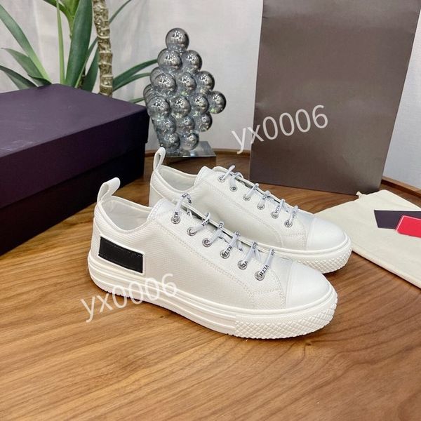 2022 summer california sky series hand-painted low-sports shoes casual retro graffiti comfortable light instagram trend yh211104, Red;white
2022 summer california sky series hand-painted low-sports shoes casual retro graffiti comfortable light instagram trend yh211104, Red;white