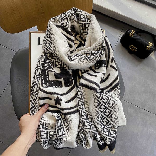imitation cashmere letter double-sided scarf for women in autumn and winter long warm dual-purpose korean fashion summer air conditioning, Blue;gray
imitation cashmere letter double-sided scarf for women in autumn and winter long warm dual-purpose korean fashion summer air conditioning, Blue;gray