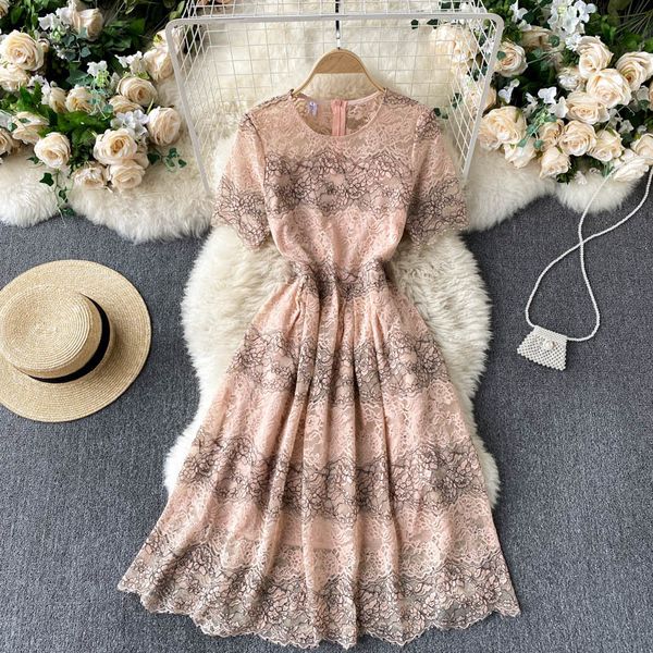 summer women elegant o-neck floral print midi dress vintage female lace patchwork fairy ladies beach 210423, Black;gray
summer women elegant o-neck floral print midi dress vintage female lace patchwork fairy ladies beach 210423, Black;gray