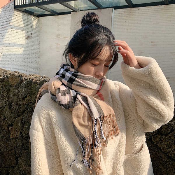 female 2021 autumn and winter plaid scarf imitation cashmere warm tassel shawl, Blue;gray
female 2021 autumn and winter plaid scarf imitation cashmere warm tassel shawl, Blue;gray