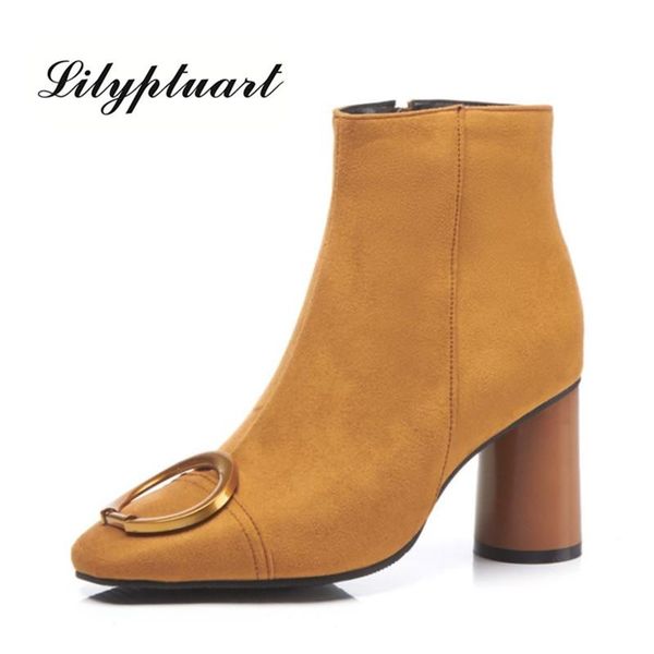 boots european and american style autumn winter suede metal decorative low tube thick with high heel fashion, Black
boots european and american style autumn winter suede metal decorative low tube thick with high heel fashion, Black