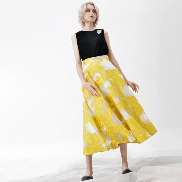 women's fashion heavy industry and ink sense mesh bottom three-dimensional embroidery mid-length women skirt skirts, Black
women's fashion heavy industry and ink sense mesh bottom three-dimensional embroidery mid-length women skirt skirts, Black