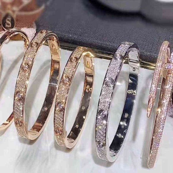 classic popular s 925 quality bracelet original design sterling silver men and women couple holiday love gift, send box, Golden;silver
classic popular s 925 quality bracelet original design sterling silver men and women couple holiday love gift, send box, Golden;silver