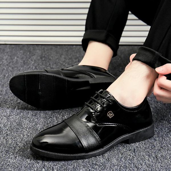 dress shoes leather men's casual business wear breathable autumn and winter black british korean trendy
dress shoes leather men's casual business wear breathable autumn and winter black british korean trendy