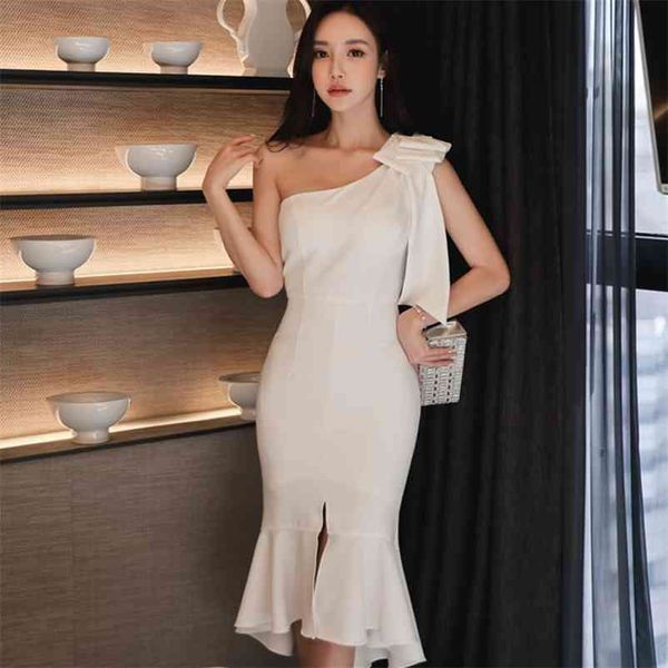 backless black dress korean ladies maxi sleeveless one shoulder bodycon party dress for women clothing 210530, Black;gray
backless black dress korean ladies maxi sleeveless one shoulder bodycon party dress for women clothing 210530, Black;gray