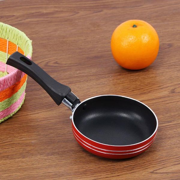 pans 1pc nonstick frying pan mini fried eggs saucepan small flat non-stick cookware kitchen roasting (random color)
pans 1pc nonstick frying pan mini fried eggs saucepan small flat non-stick cookware kitchen roasting (random color)