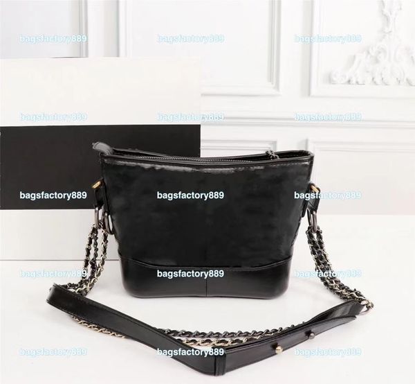 luxurys designers bags senior designer style bucket bag mobile phone package ladies shoulder tote fashion handbag rhomboid chain hobo bb
luxurys designers bags senior designer style bucket bag mobile phone package ladies shoulder tote fashion handbag rhomboid chain hobo bb