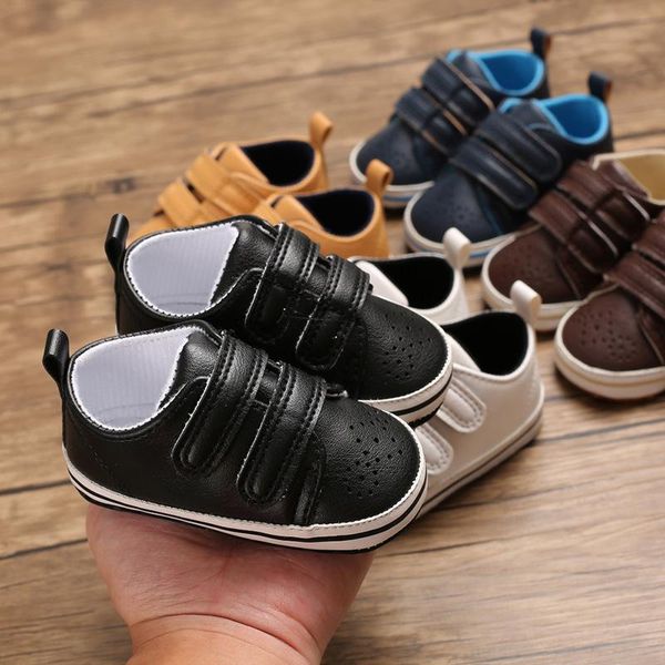 four seasons 0-1 year old baby soft soled breathable walking shoes pure spring with perforations on the upper first walkers
four seasons 0-1 year old baby soft soled breathable walking shoes pure spring with perforations on the upper first walkers