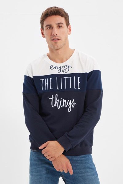 men's hoodies & sweatshirts trendyol men 's regular fit cycling neck sweatshirt tmnaw22sw0358, Black
men's hoodies & sweatshirts trendyol men 's regular fit cycling neck sweatshirt tmnaw22sw0358, Black