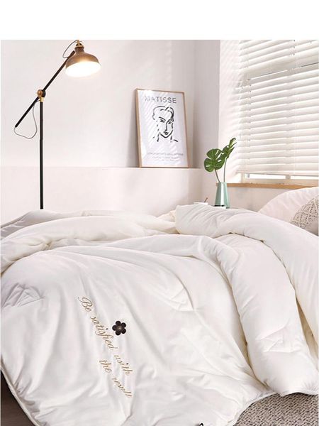 comforters & sets padded quilt core autumn comfortable skin-friendly sanding thick blanket household winter super warm soybean fiber cotton
comforters & sets padded quilt core autumn comfortable skin-friendly sanding thick blanket household winter super warm soybean fiber cotton