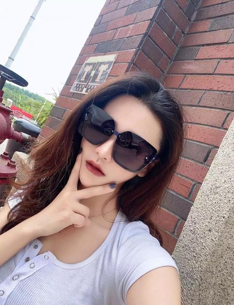with box star same style square sunglasses blackout thickened large frame men's and women's, White;black
with box star same style square sunglasses blackout thickened large frame men's and women's, White;black