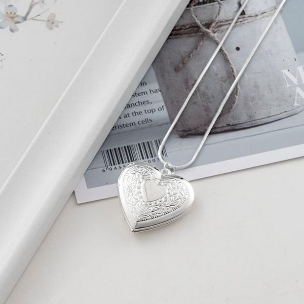 pendant necklaces love peach heart heart-shaped po frame clavicle chain punk couple necklace carved openable silver-plated jewelry
pendant necklaces love peach heart heart-shaped po frame clavicle chain punk couple necklace carved openable silver-plated jewelry