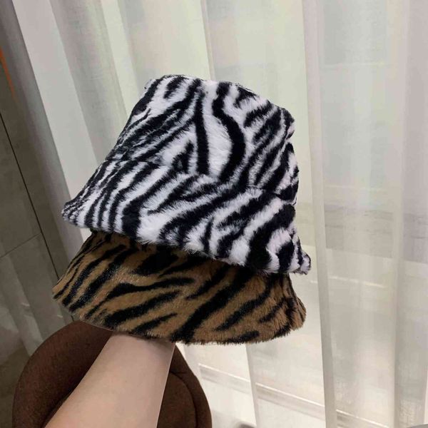 designer plush leopard bucket hat female minority fisherman's beggar's thickened warm bell basin in autumn and winter
designer plush leopard bucket hat female minority fisherman's beggar's thickened warm bell basin in autumn and winter