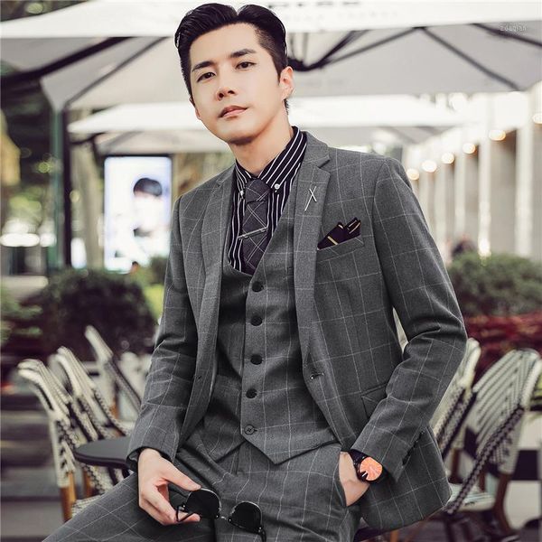 wedding dress suits for man 3 pieces slim fit blazers jackets+pants+vest plaid male formal wear men's &, White;black
wedding dress suits for man 3 pieces slim fit blazers jackets+pants+vest plaid male formal wear men's &, White;black
