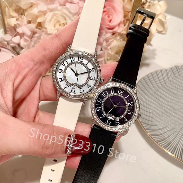 fashion geometric circle calendar dial watch full zircon quartz date clock female all crystal genuine leather wristwatch wristwatches, Slivery;brown
fashion geometric circle calendar dial watch full zircon quartz date clock female all crystal genuine leather wristwatch wristwatches, Slivery;brown
