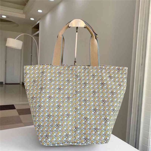 luxury designer fashion nylon tb printed shopping vegetable basket rattan hand women's ss storage bagss xati 2l4f, Black
luxury designer fashion nylon tb printed shopping vegetable basket rattan hand women's ss storage bagss xati 2l4f, Black