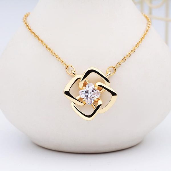 pendant necklaces zhouyang interlocking flower zircon necklace for women chain on neck gold color fahion kpop jewelry kbn071, Silver
pendant necklaces zhouyang interlocking flower zircon necklace for women chain on neck gold color fahion kpop jewelry kbn071, Silver