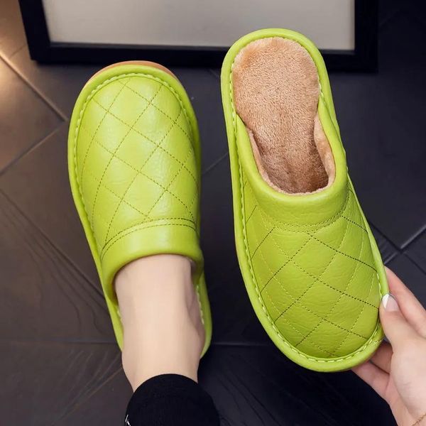 slippers female platform winter shoes fluffy women indoor leather waterproof warm plaid home fur men 2021 trendy, Black
slippers female platform winter shoes fluffy women indoor leather waterproof warm plaid home fur men 2021 trendy, Black