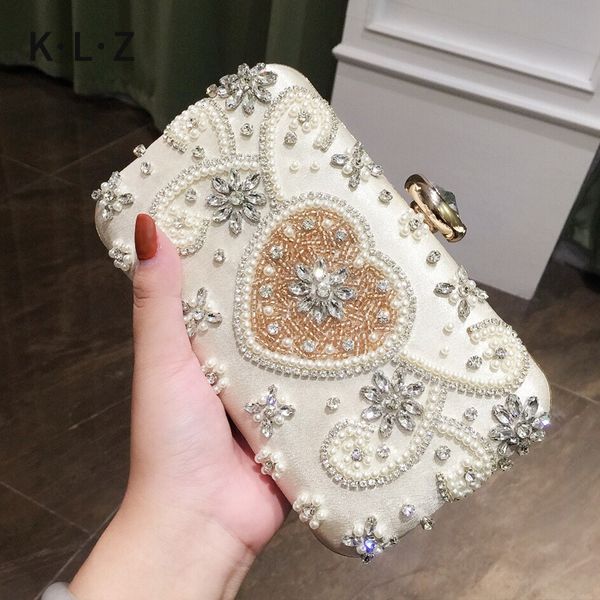 day packs fashion all-match banquet ladies messenger small bag elegant clutch women embroidered beads matching dress one-shoulder
day packs fashion all-match banquet ladies messenger small bag elegant clutch women embroidered beads matching dress one-shoulder