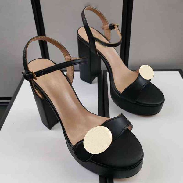 designers high heel sandals waterproof table leather fashion metal buckle, necessary for parties and banquetssize 34-42, Black
designers high heel sandals waterproof table leather fashion metal buckle, necessary for parties and banquetssize 34-42, Black