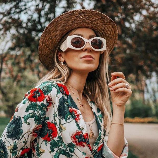 sunglasses brands white oval frame women 2021 wide temples designer shades uv protective large black sun glasses female, White;black
sunglasses brands white oval frame women 2021 wide temples designer shades uv protective large black sun glasses female, White;black