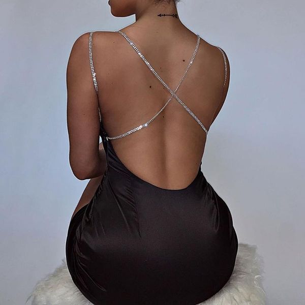 casual dresses v neck backless satin silk dress 2021 celebrity back cross diamonds chain high waist slim mini night club wear, Black;gray
casual dresses v neck backless satin silk dress 2021 celebrity back cross diamonds chain high waist slim mini night club wear, Black;gray