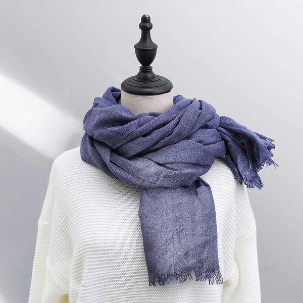 2021 autumn winter literary scarf women's cotton japane and korean solid color shawl linen two-color bib, Blue;gray
2021 autumn winter literary scarf women's cotton japane and korean solid color shawl linen two-color bib, Blue;gray