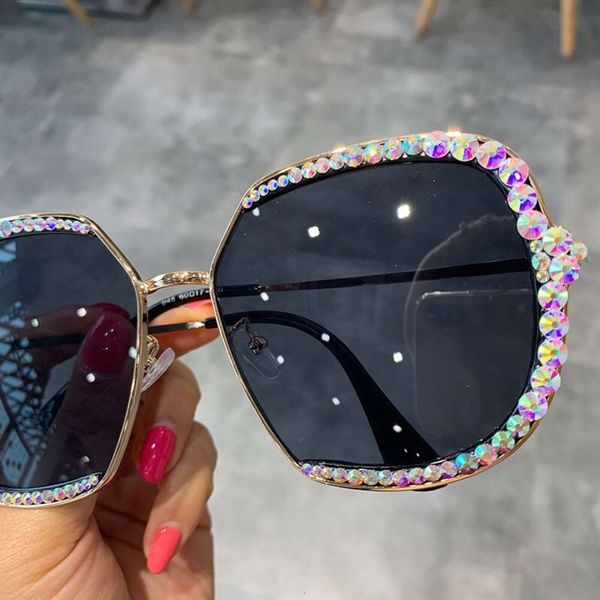fashion sunglasses sunglasses vintage oversized rhinestone square shape manufacturing sun glasses women, Black
fashion sunglasses sunglasses vintage oversized rhinestone square shape manufacturing sun glasses women, Black