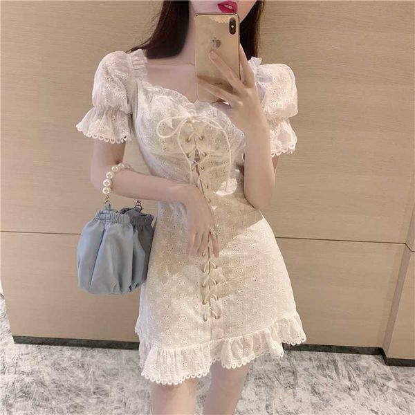 summer french retro flower embroidery dress lace up bandage waist slimming dresses 210529, Black;gray
summer french retro flower embroidery dress lace up bandage waist slimming dresses 210529, Black;gray