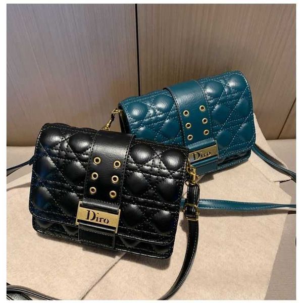 wholesale embroidered lingge square small bag fashion trend in luxuryss designerss yw
wholesale embroidered lingge square small bag fashion trend in luxuryss designerss yw