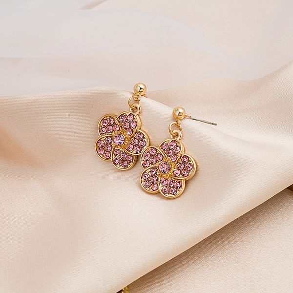 cuffs stud earrings anti allergy silver needle net red live broadcast creative full diamond flower korean version small fragrance quality ea
cuffs stud earrings anti allergy silver needle net red live broadcast creative full diamond flower korean version small fragrance quality ea