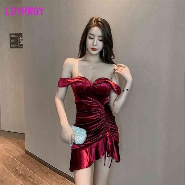 evening dress low chest slim velvet office lady sheath zippers knee-length regular solid 210416, Black;gray
evening dress low chest slim velvet office lady sheath zippers knee-length regular solid 210416, Black;gray