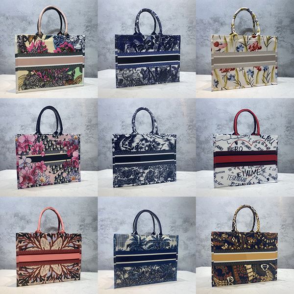 2021 brand designer shopping bag women's fashion luxury embroidered landscape handbag size 41*31.5*16cm
2021 brand designer shopping bag women's fashion luxury embroidered landscape handbag size 41*31.5*16cm