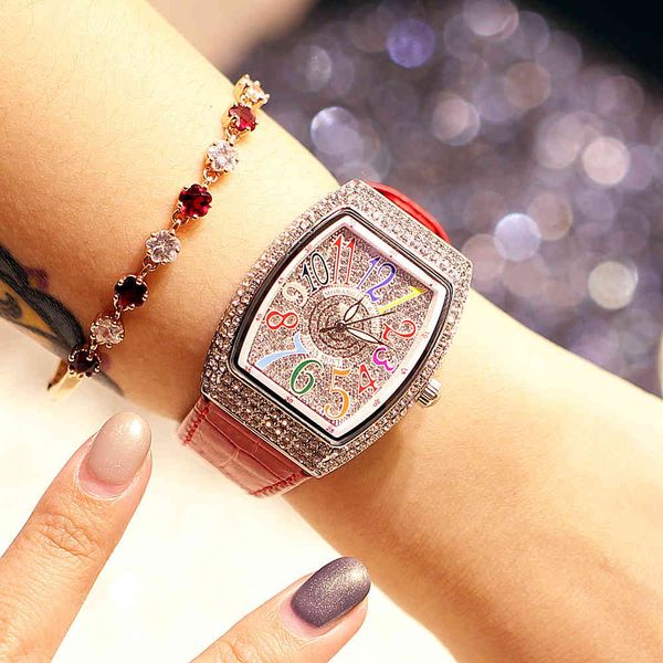 watch wine barrel fashion women's full diamond real belt waterproof quartz inlaid, Slivery;brown
watch wine barrel fashion women's full diamond real belt waterproof quartz inlaid, Slivery;brown