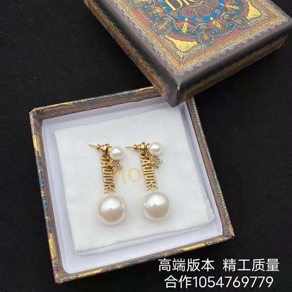 70% off luxury jewelry pearl letter 925 silver needle fashion temperament high version earrings female, Golden
70% off luxury jewelry pearl letter 925 silver needle fashion temperament high version earrings female, Golden